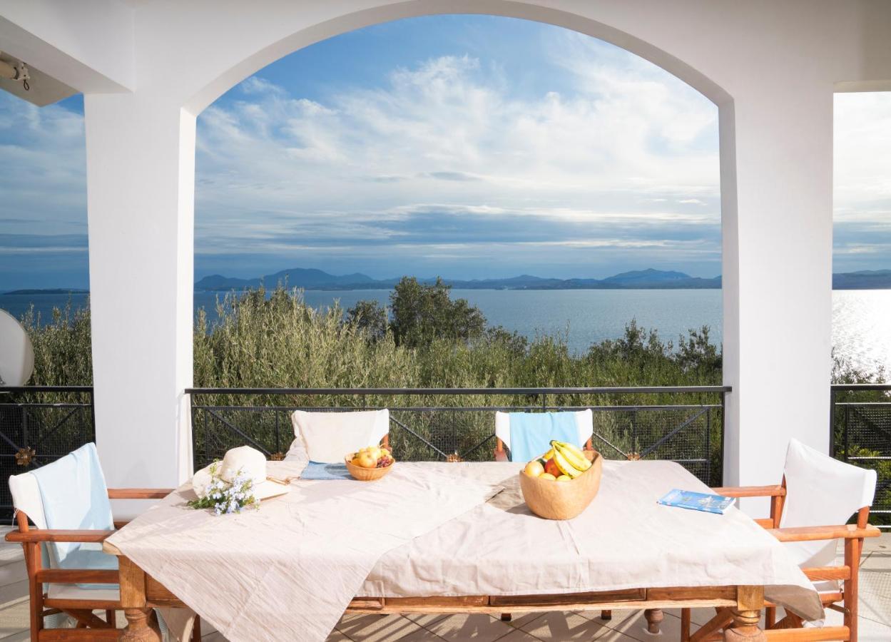 Jasmin Nissaki * Nisaki (Corfu)